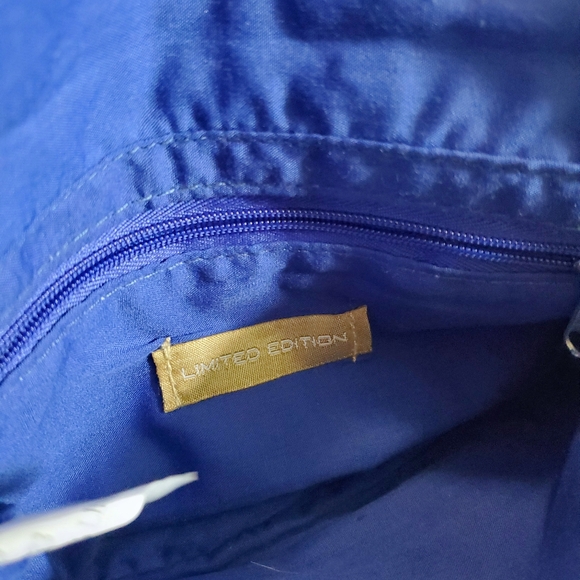 Limited Edition Aztec Pattern Embroidered Wristlet Clutch Royal Blue & White - Picture 5 of 7